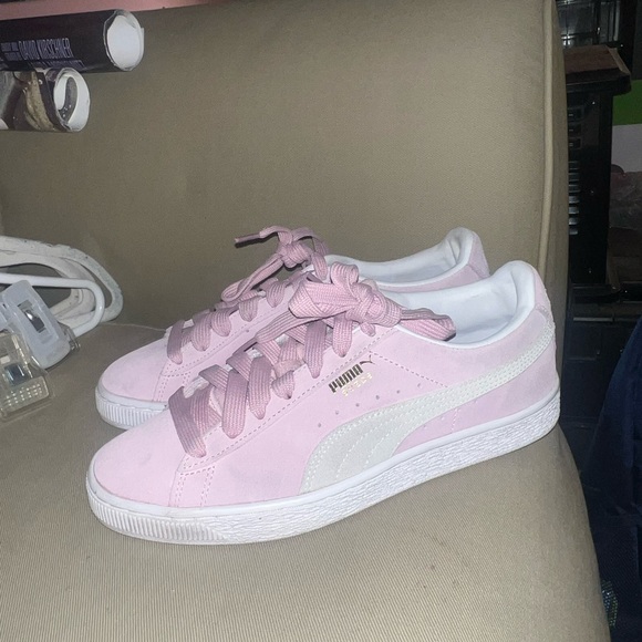 Puma Women's Pink Suede Sneakers - Picture 7 of 16
